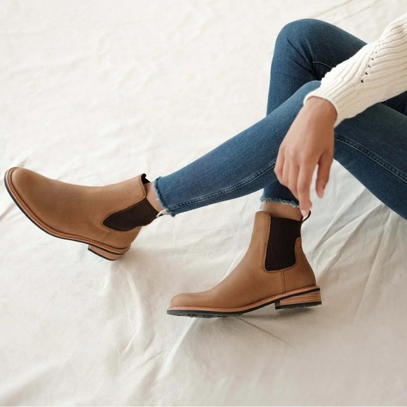 Nisolo Carmen Chelsea Boot size 9 fits 8.5 new in box. - Picture 2 of 16